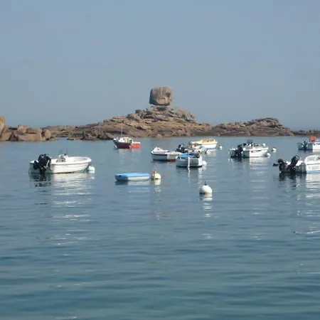 Charmante Maison 3* Pres De La Plage, Jardin Prive, Wifi, Ideale Pour Decouvrir La Cote De Granit Rose - Fr-1-542-59 別荘